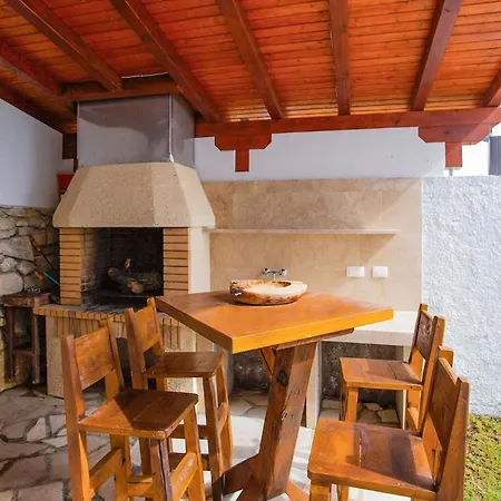 Royal 2 Podstrana بيت للعطل *