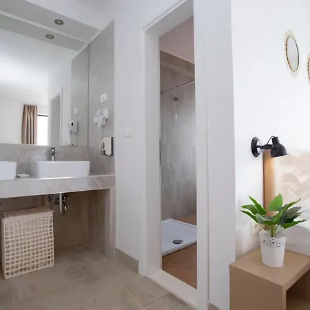 Royal 2 Podstrana بيت للعطل سبليت