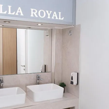 בית נופש Royal 2 Podstrana ספליט